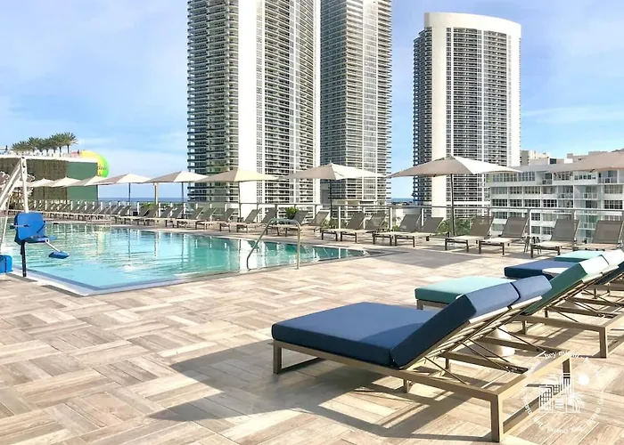 Luxurious 2B 2B With An Amazing View - Daily Resort Fee And Parking Not Included -