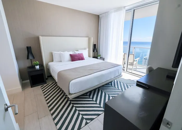 2-Bedroom Diamond In The Sky With Free Parking